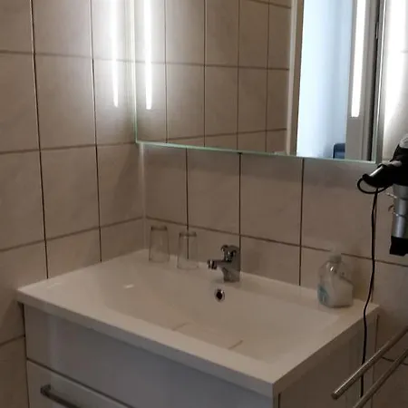 מלון Akzent Alte Direktionsvilla Kupfermuehle 2*